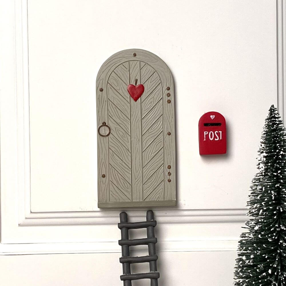 Det Gamle Apotek Gnome Door Set skřítcí dvířka 15 cm