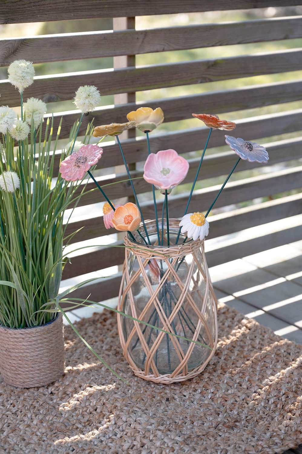 Det Gamle Apotek Flower květina růžová kamenina 32 cm