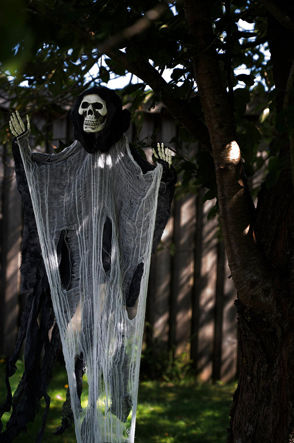 Det Gamle Apotek Ghost závěsný duch 115 cm černý