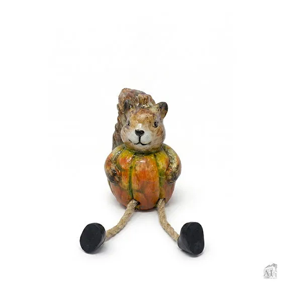 Det Gamle Apotek Squirrel figurka veverka 9 cm hnědá