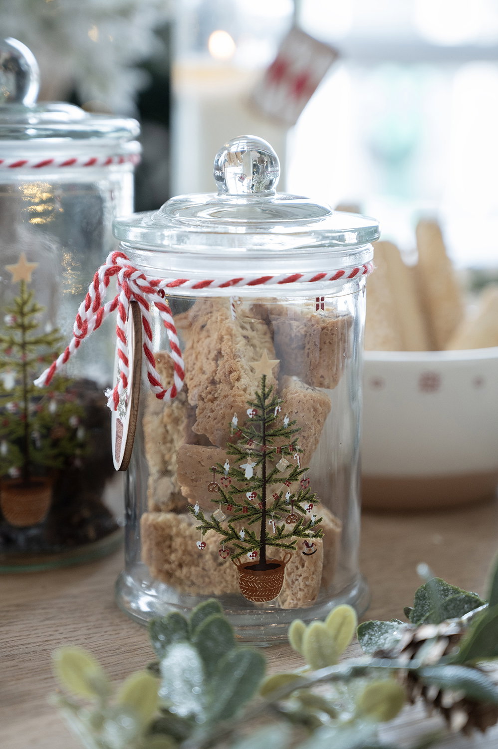 Det Gamle Apotek Glass jar dóza skleněná bílá 14 cm