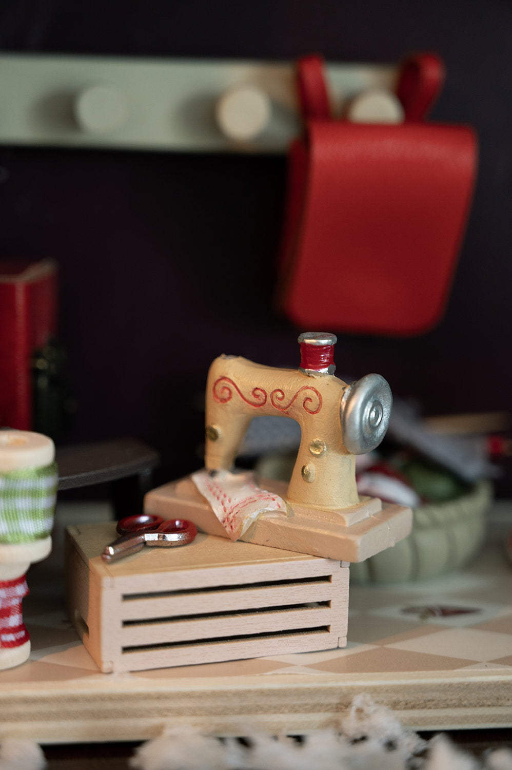 Det Gamle Apotek Sewing machine mini stroj béžový 2 cm