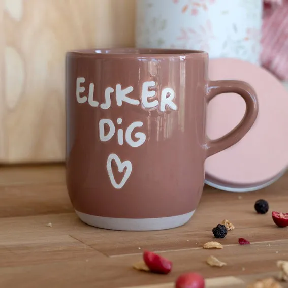 Det Gamle Apotek Mug hrnek hnědý Elsker Dig kamenina