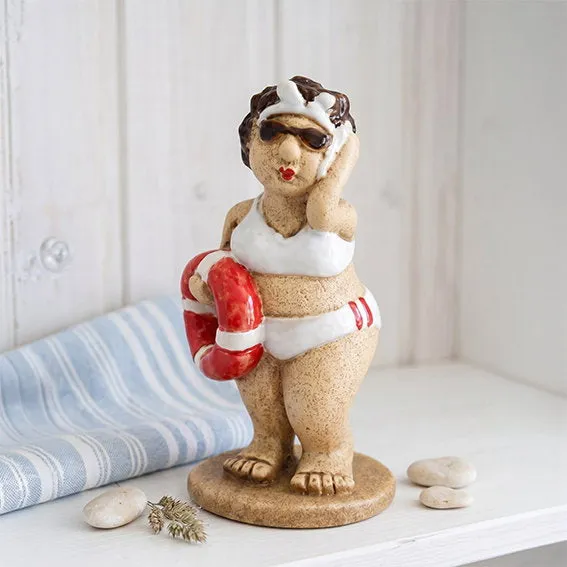 Det Gamle Apotek Wonderful Denmark figurka žena s kruhem 12 cm