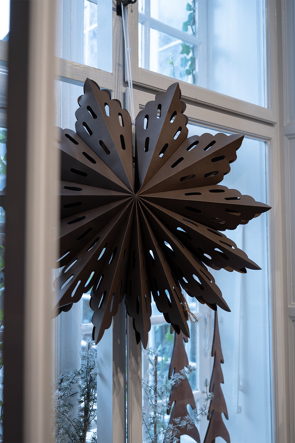 Det Gamle Apotek Paper Star papírová hvězda 60 cm hnědá