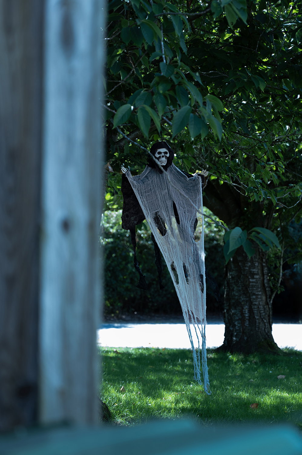 Det Gamle Apotek Ghost závěsný duch 115 cm černý