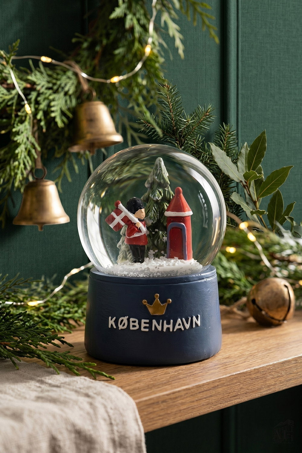 Det Gamle Apotek Snow Globe sněžítko Kodaň modré 7 cm
