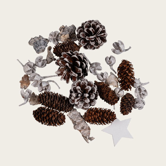 Det Gamle Apotek Pinecones vánoční závěs šišky 20 cm