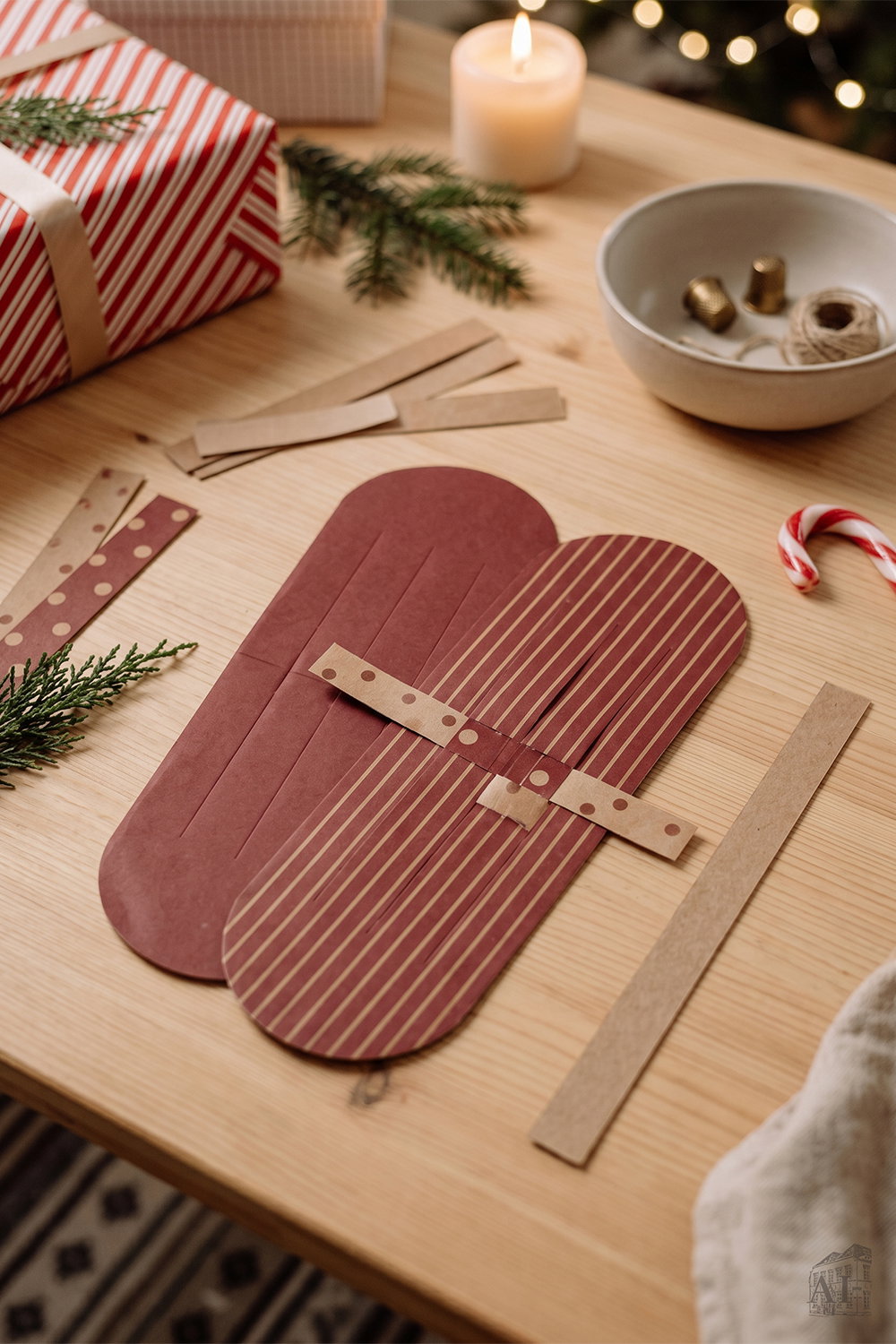 Det Gamle Apotek DIY Srdíčka sada skládací 24 cm červená