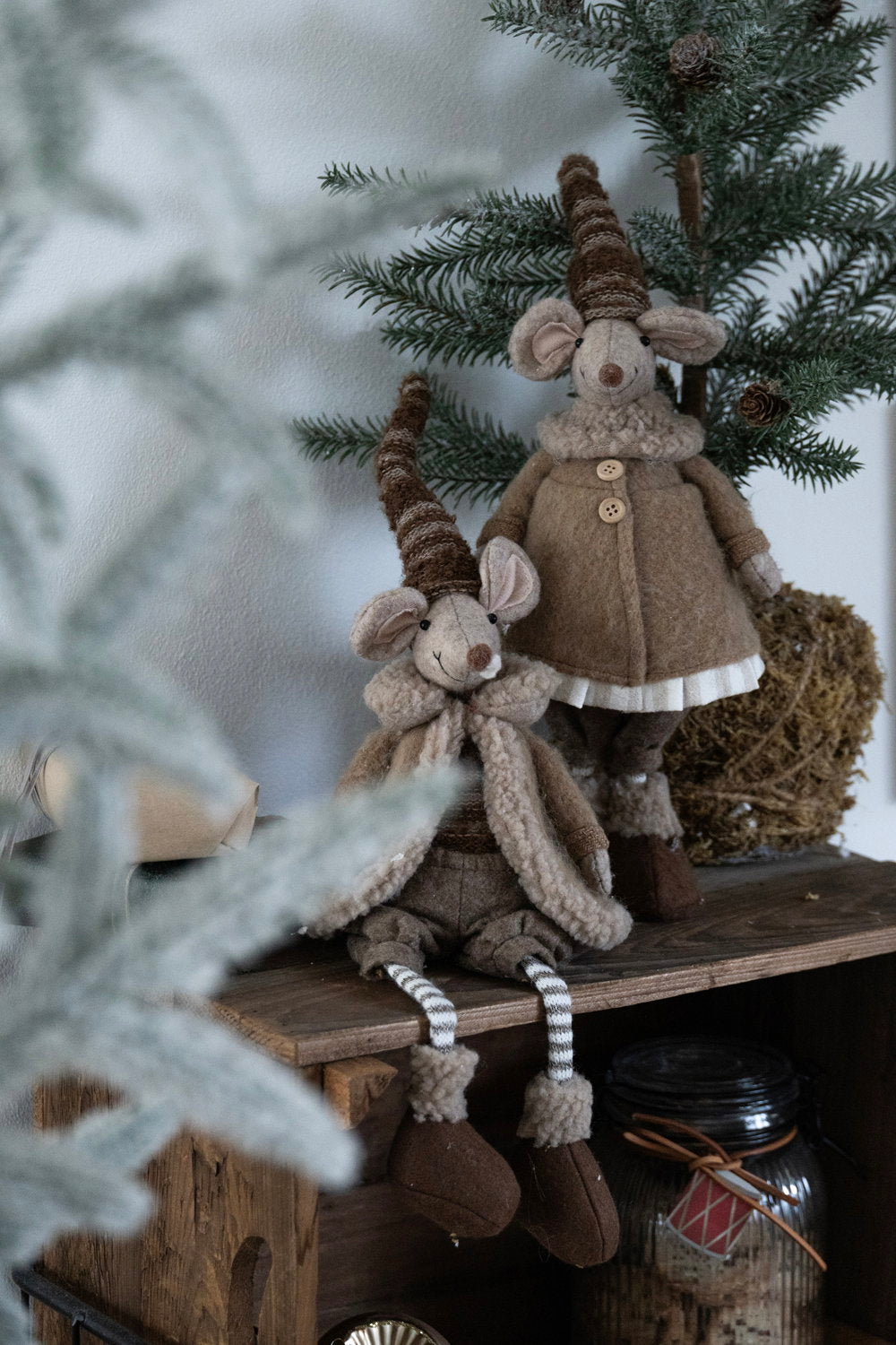 Det Gamle Apotek Mouse figurka myška holka hnědá