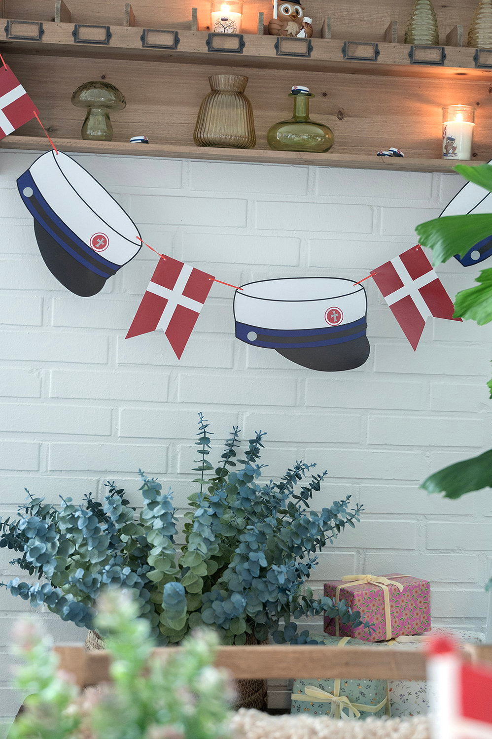 Det Gamle Apotek Garland girlanda modrá 380 cm papírová