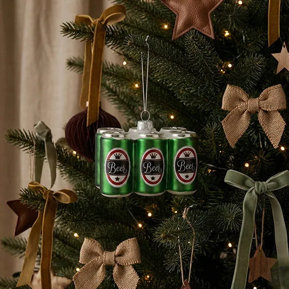 Det Gamle Apotek 6pack Beer Cans skleněná ozdoba béžová
