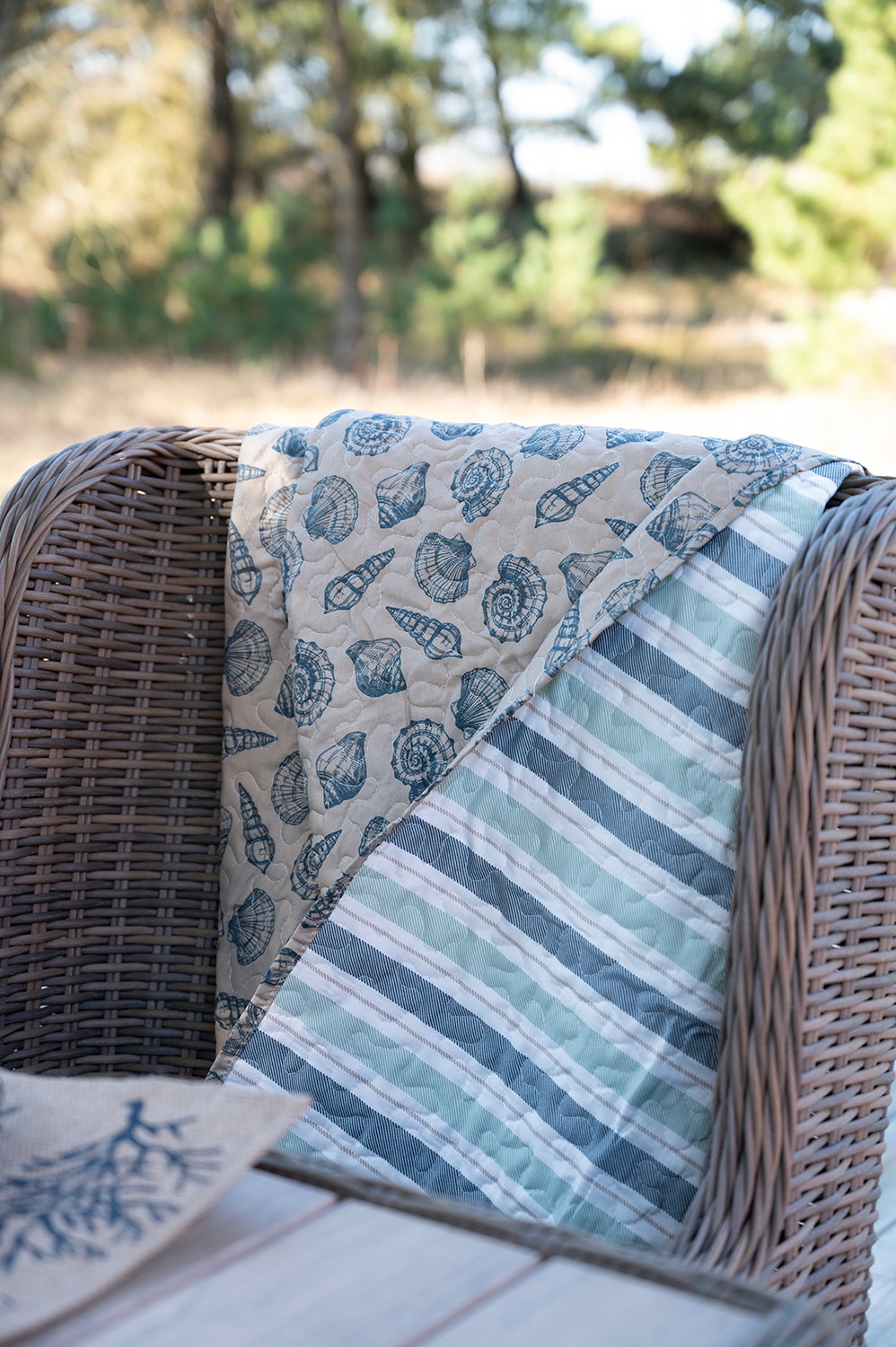 Det Gamle Apotek Quilted blanket prošívaný pléd hnědý 150 cm