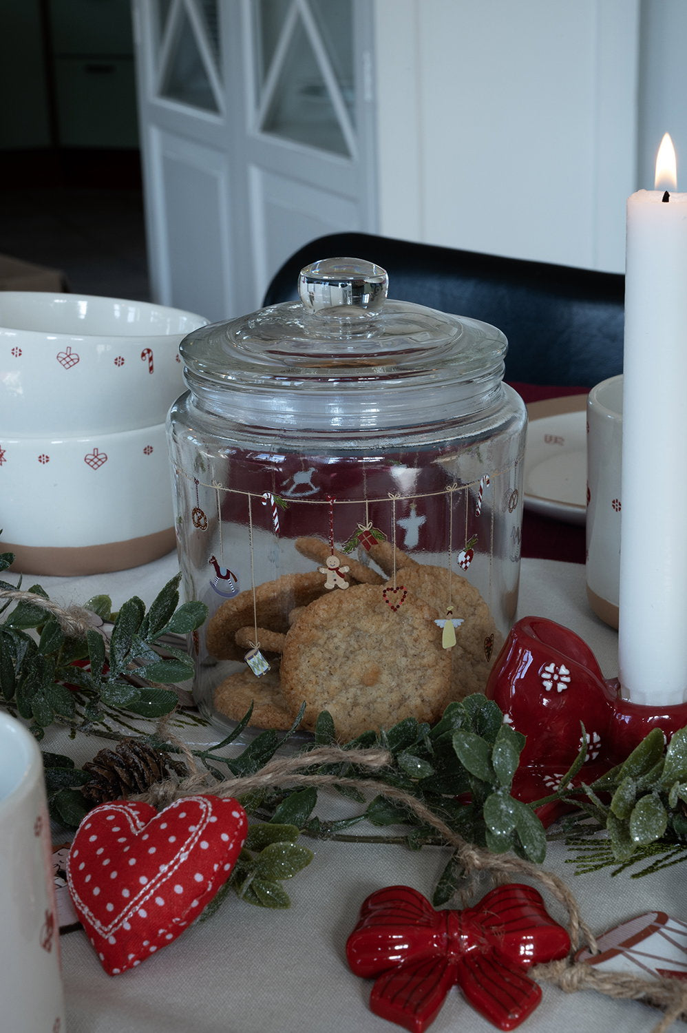 Det Gamle Apotek Glass jar skleněná dóza bílá 16 cm