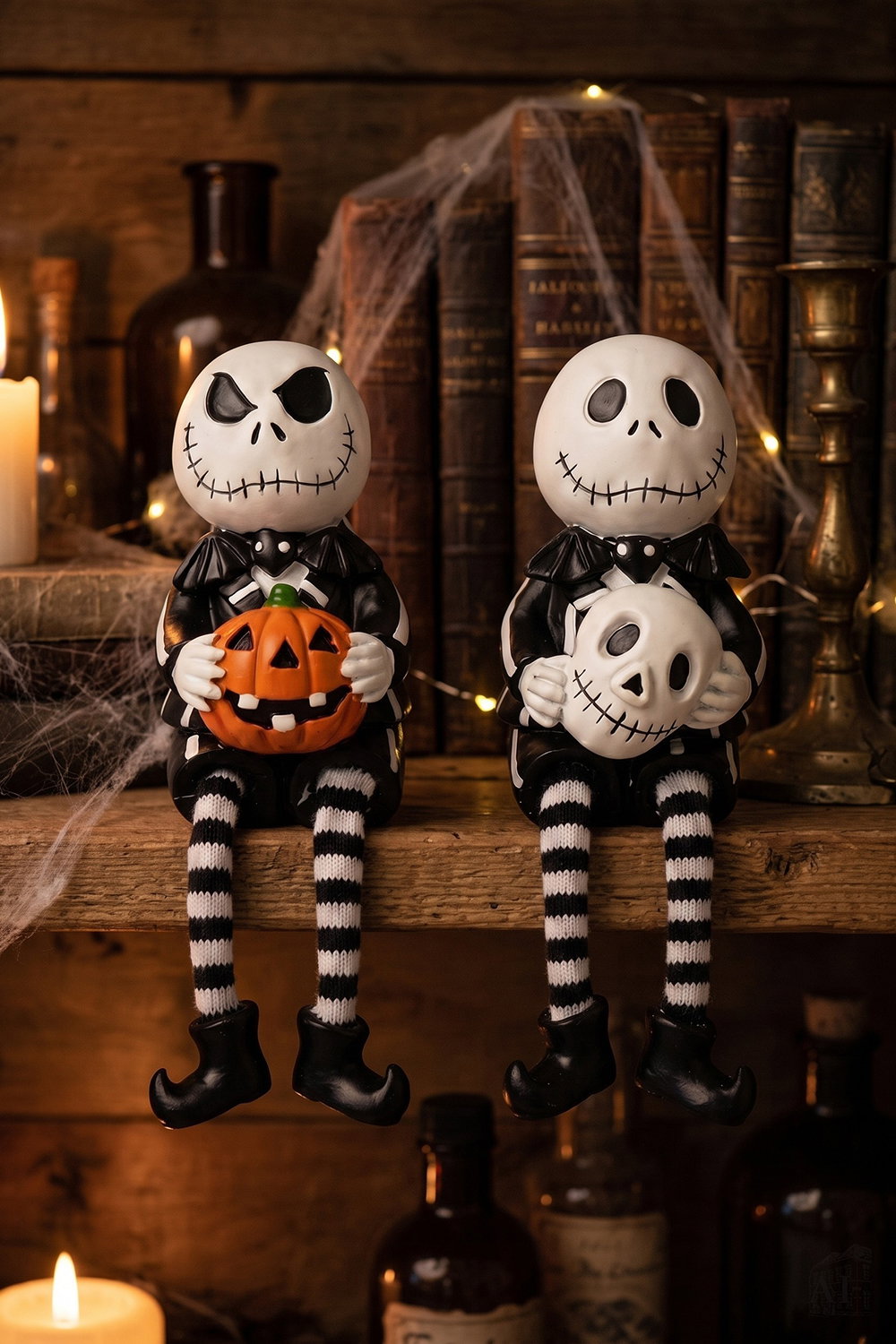 Det Gamle Apotek Skeleton dekorace černá 16 cm